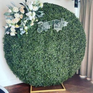 Green Wall Round hire